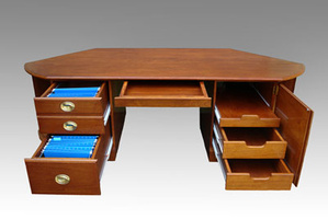 mahogany-desk-open-big